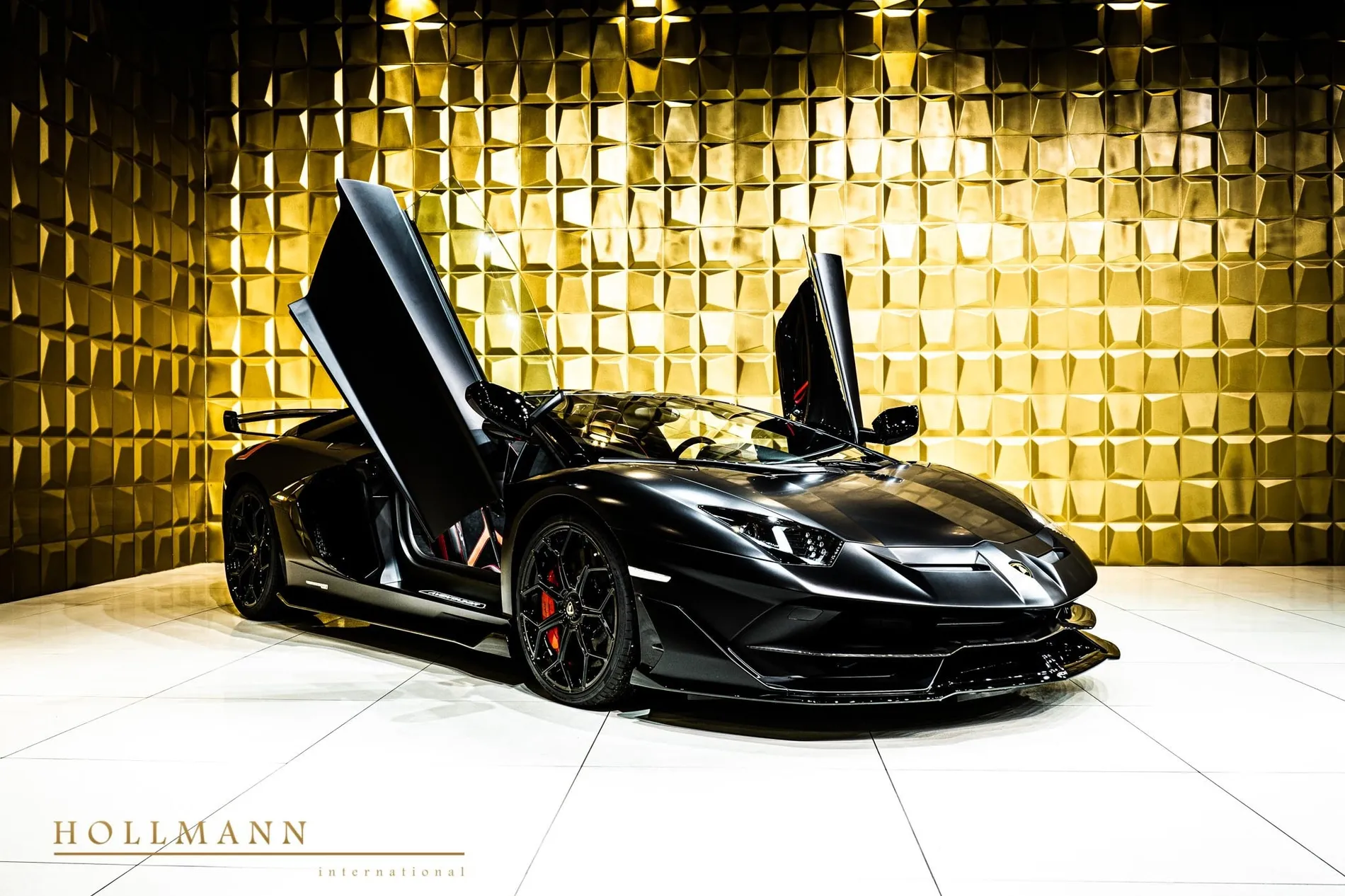 Lamborghini Aventador SVJ Roadster